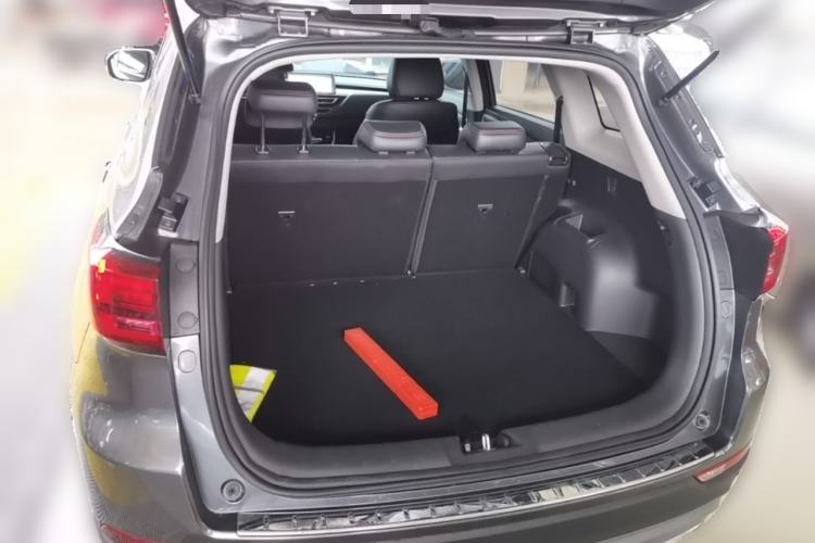 Used CHANGAN CS75 2022 Blue Whale Edition 1.5T DCT Prestige Model Trunk