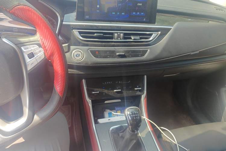Used CHANGAN CS75 2022 Blue Whale Edition 1.5T Manual Elite Model Audio And AC Panel