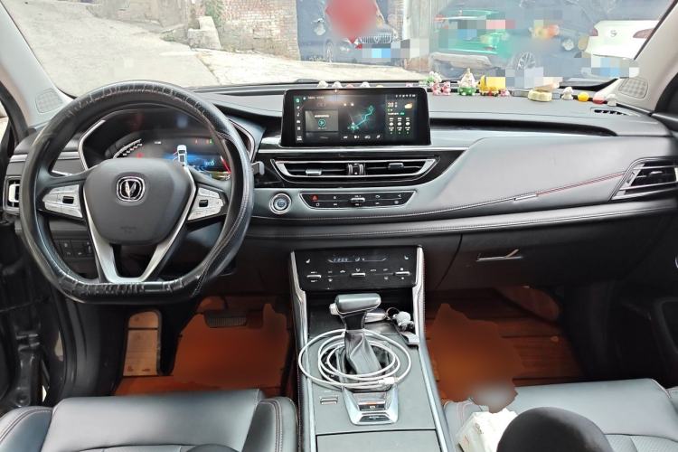 Used CHANGAN CS75 2022 Blue Whale Edition 1.5T DCT Prestige Model Center Console