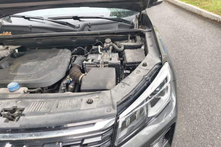 Used CHANGAN CS75 2022 Blue Whale Edition 1.5T DCT Luxury Model Engine Bay Left
