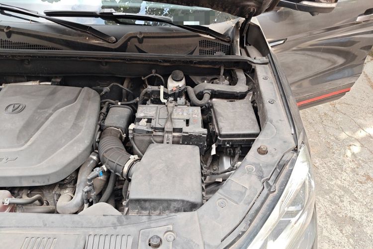 Used CHANGAN CS75 2022 Blue Whale Edition 1.5T DCT Prestige Model Engine Bay Left