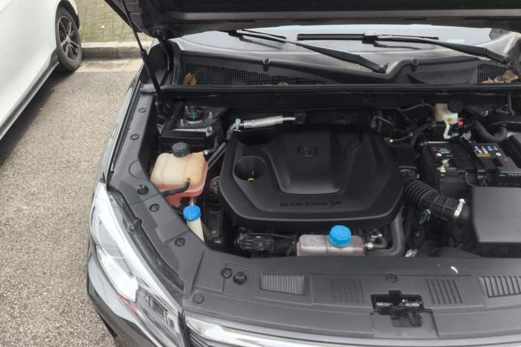 Used CHANGAN CS75 2022 Blue Whale Edition 1.5T DCT Luxury Model Engine Bay Right