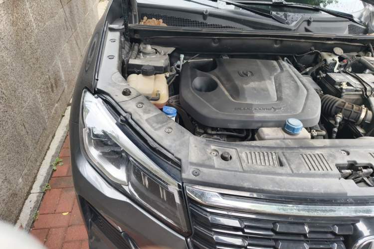 Used CHANGAN CS75 2022 Blue Whale Edition 1.5T DCT Luxury Model Engine Bay Right