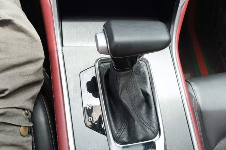 Used CHANGAN CS75 2022 Blue Whale Edition 1.5T DCT Prestige Model Gear Lever
