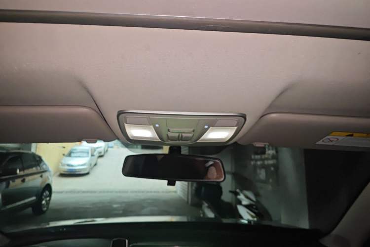 Used CHANGAN CS75 2022 Blue Whale Edition 1.5T DCT Prestige Model Headliner