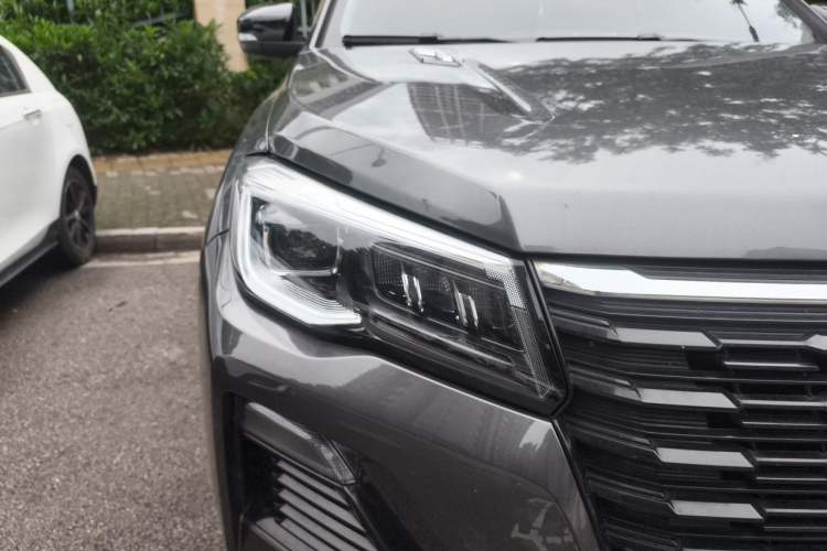 Used CHANGAN CS75 2022 Blue Whale Edition 1.5T DCT Luxury Model Right Front Headlight
