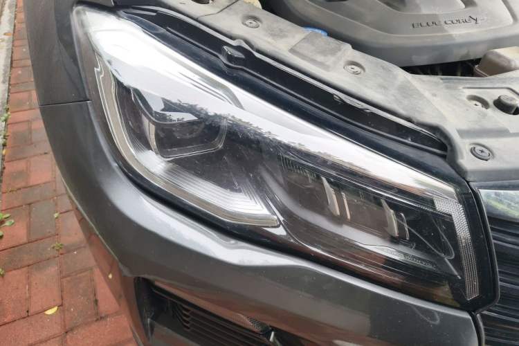 Used CHANGAN CS75 2022 Blue Whale Edition 1.5T DCT Luxury Model Right Front Headlight