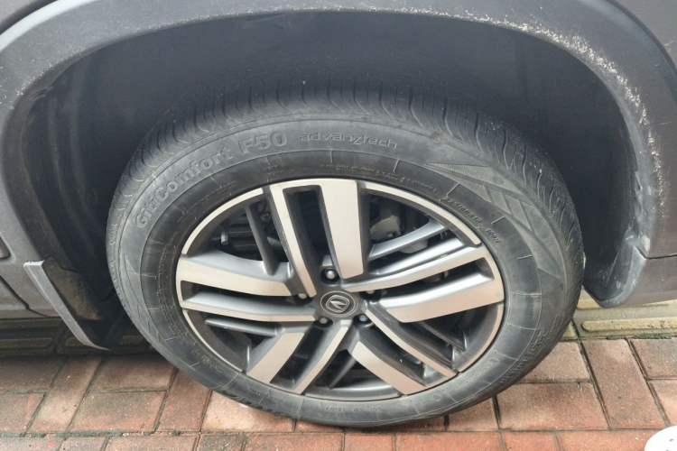 Used CHANGAN CS75 2022 Blue Whale Edition 1.5T DCT Luxury Model Right Front Wheel Hub