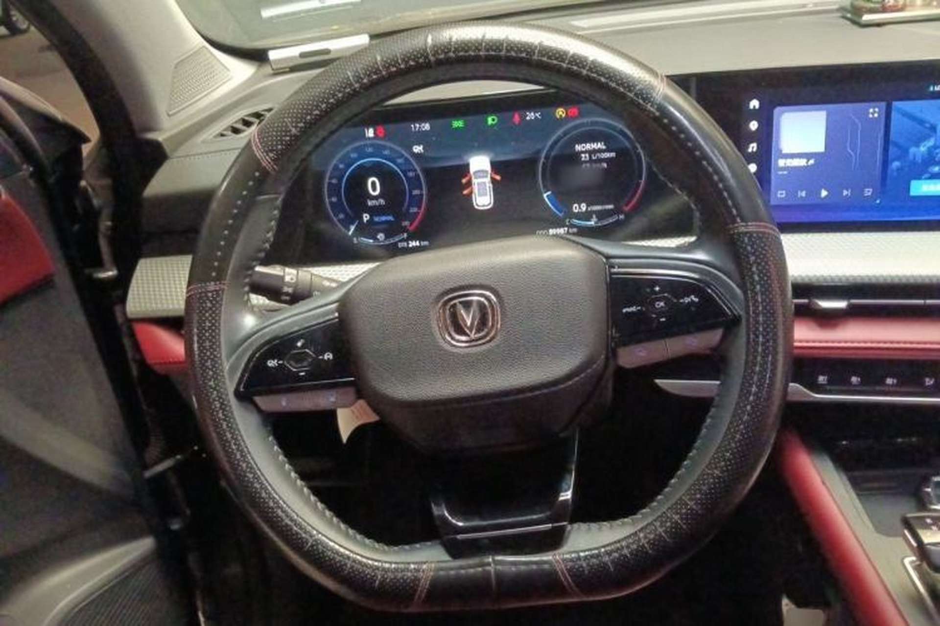 Used CHANGAN CS75 2022 Blue Whale Edition 1.5T DCT Prestige Model Steering Wheel