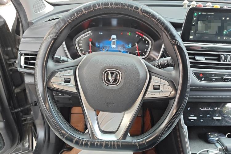 Used CHANGAN CS75 2022 Blue Whale Edition 1.5T DCT Prestige Model Steering Wheel