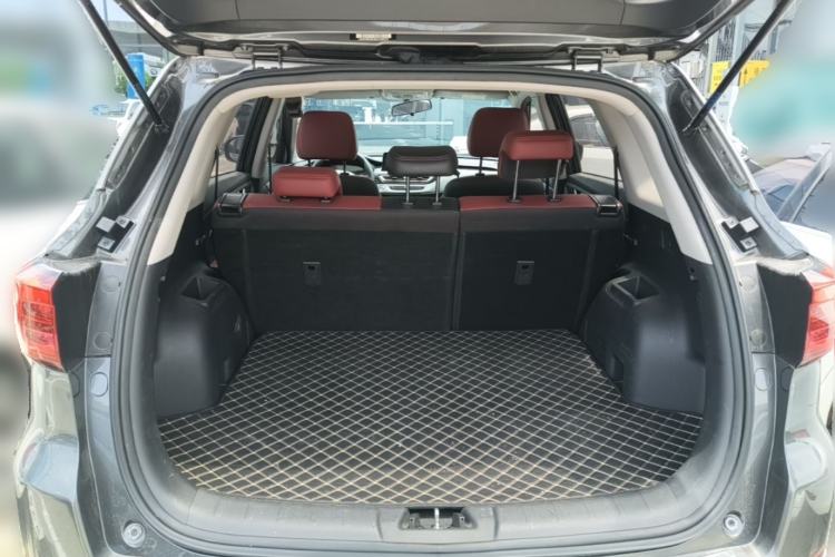 Used CHANGAN CS75 2022 Blue Whale Edition 1.5T DCT Prestige Model Trunk