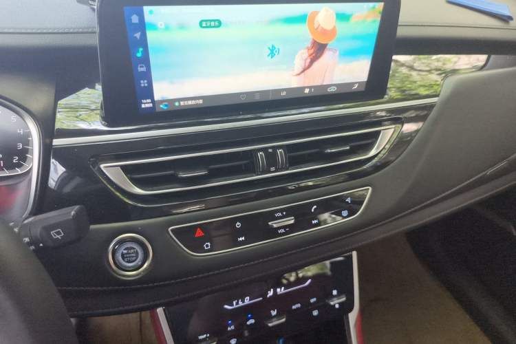 Used CHANGAN CS75 2022 Blue Whale Edition 1.5T DCT Luxury Model Audio And AC Panel