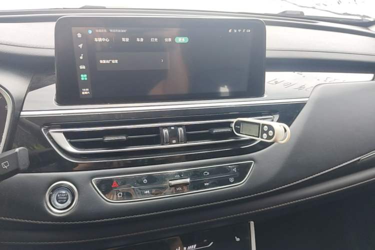 Used CHANGAN CS75 2022 Blue Whale Edition 1.5T DCT Prestige Model Audio And AC Panel