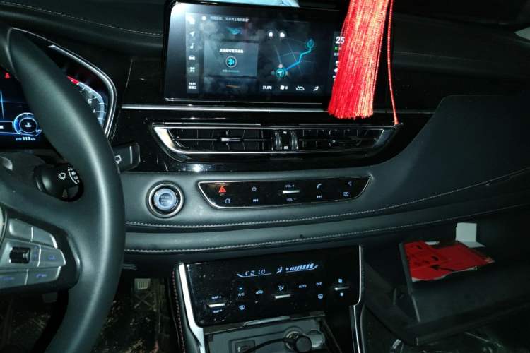 Used CHANGAN CS75 2022 Blue Whale Edition 1.5T DCT Luxury Model Audio And AC Panel