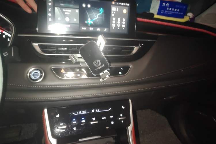 Used CHANGAN CS75 2022 Blue Whale Edition 1.5T DCT Prestige Model Audio And AC Panel