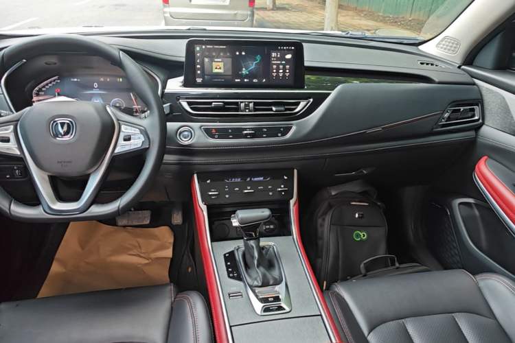 Used CHANGAN CS75 2022 Blue Whale Edition 1.5T DCT Prestige Model Audio And AC Panel