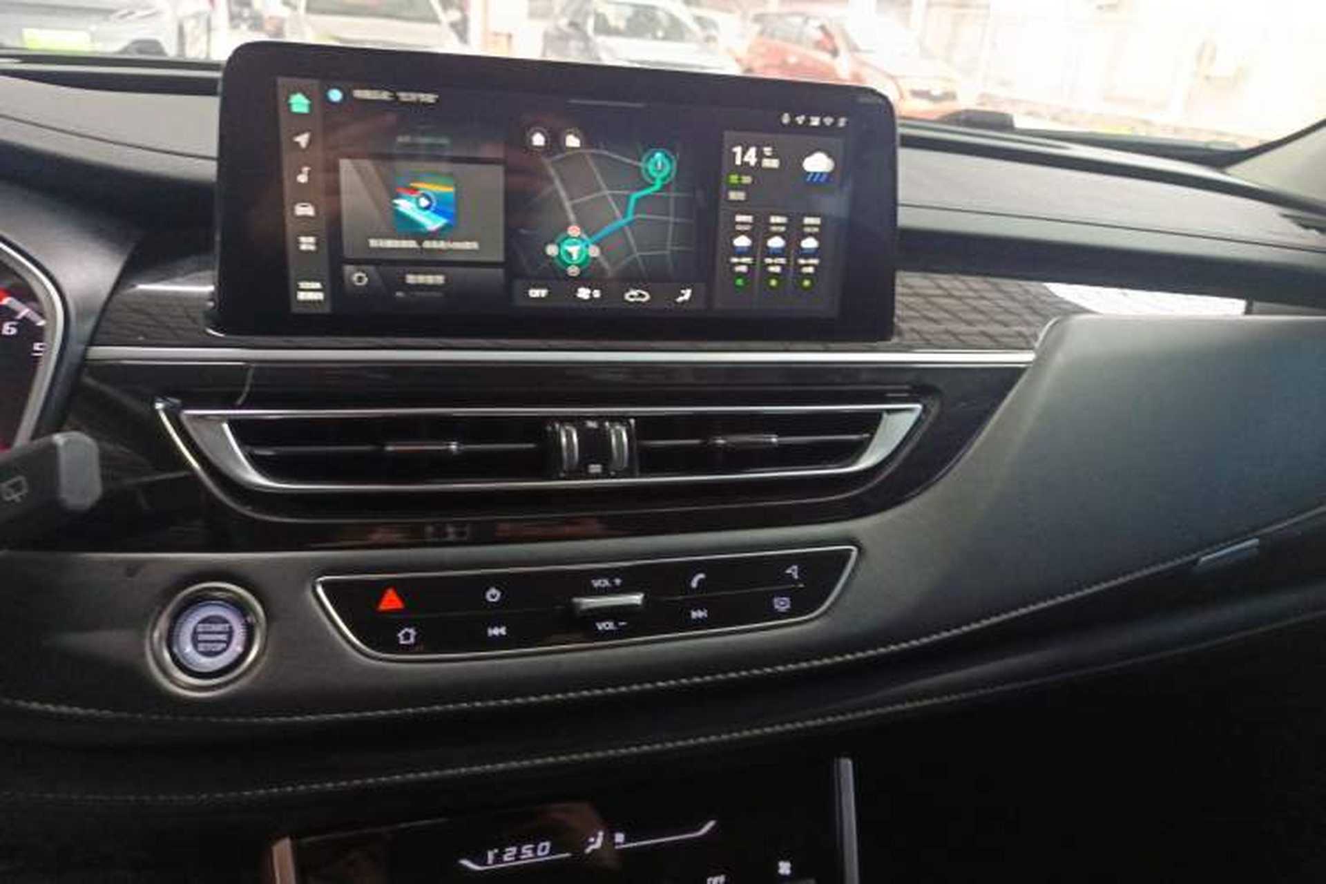 Used CHANGAN CS75 2022 Blue Whale Edition 1.5T DCT Luxury Model Audio And AC Panel