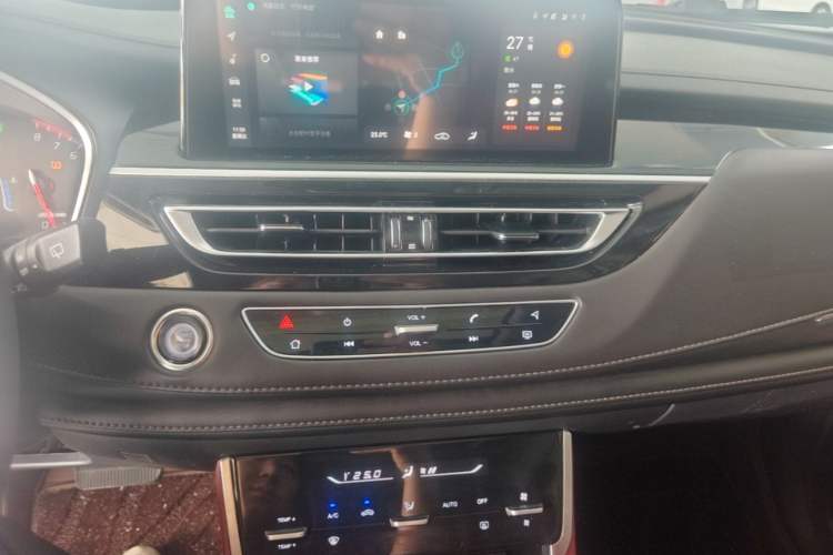 Used CHANGAN CS75 2022 Blue Whale Edition 1.5T DCT Luxury Model Audio And AC Panel