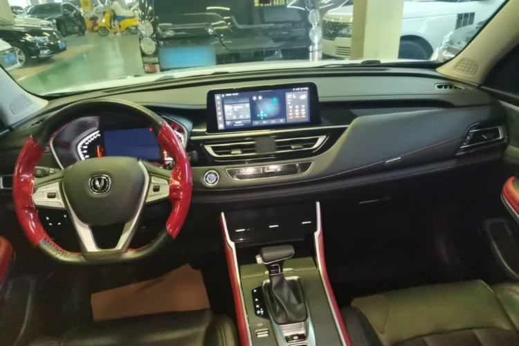 Used CHANGAN CS75 2022 Blue Whale Edition 1.5T DCT Prestige Model Center Console