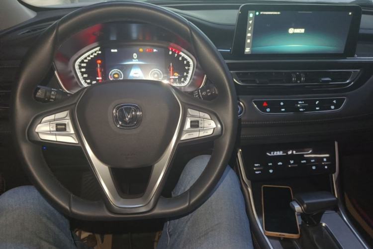 Used CHANGAN CS75 2022 Blue Whale Edition 1.5T DCT Luxury Model Center Console