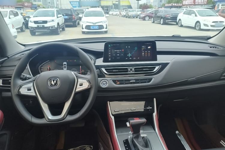 Used CHANGAN CS75 2022 Blue Whale Edition 1.5T DCT Luxury Model Center Console