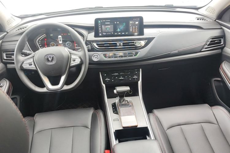 Used CHANGAN CS75 2022 Blue Whale Edition 1.5T DCT Prestige Model Center Console