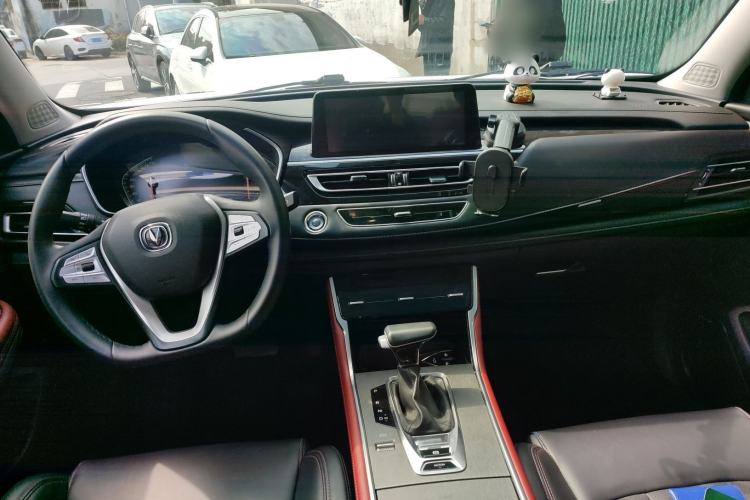 Used CHANGAN CS75 2022 Blue Whale Edition 1.5T DCT Prestige Model Center Console