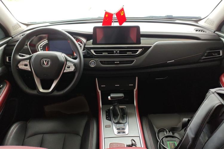 Used CHANGAN CS75 2022 Blue Whale Edition 1.5T DCT Prestige Model Center Console