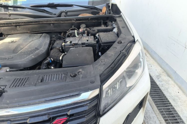 Used CHANGAN CS75 2022 Blue Whale Edition 1.5T DCT Luxury Model Engine Bay Left