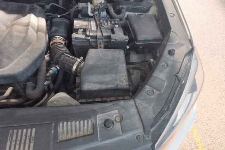 Used CHANGAN CS75 2022 Blue Whale Edition 1.5T DCT Luxury Model Engine Bay Left