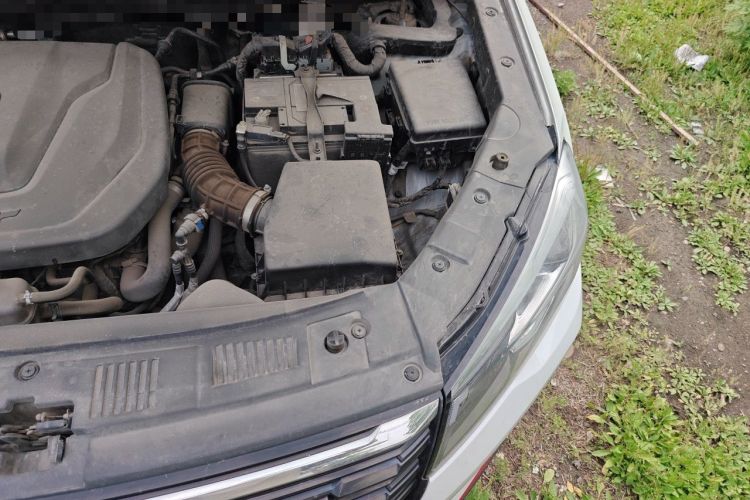 Used CHANGAN CS75 2022 Blue Whale Edition 1.5T DCT Luxury Model Engine Bay Left