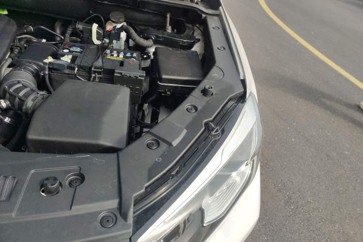 Used CHANGAN CS75 2022 Blue Whale Edition 1.5T DCT Prestige Model Engine Bay Left