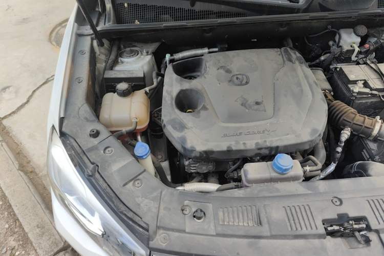 Used CHANGAN CS75 2022 Blue Whale Edition 1.5T Manual Elite Model Engine Bay Right