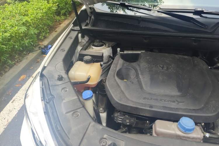 Used CHANGAN CS75 2022 Blue Whale Edition 1.5T DCT Prestige Model Engine Bay Right