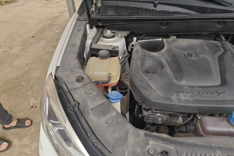 Used CHANGAN CS75 2022 Blue Whale Edition 1.5T DCT Luxury Model Engine Bay Right