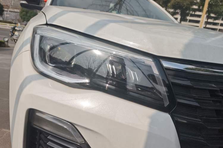 Used CHANGAN CS75 2022 Blue Whale Edition 1.5T DCT Luxury Model Exterior 3