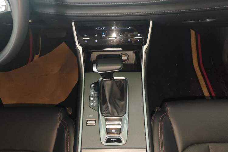 Used CHANGAN CS75 2022 Blue Whale Edition 1.5T DCT Luxury Model Gear Lever