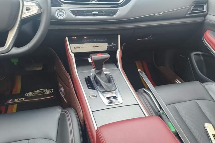 Used CHANGAN CS75 2022 Blue Whale Edition 1.5T DCT Luxury Model Gear Lever