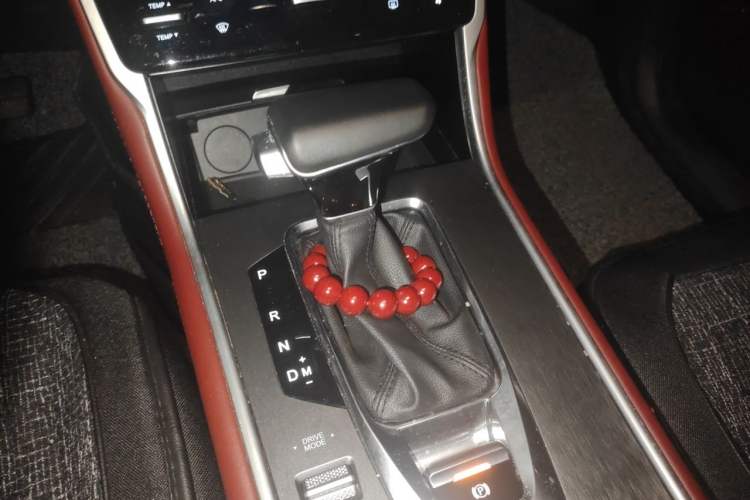 Used CHANGAN CS75 2022 Blue Whale Edition 1.5T DCT Prestige Model Gear Lever