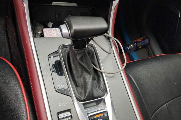 Used CHANGAN CS75 2022 Blue Whale Edition 1.5T DCT Prestige Model Gear Lever