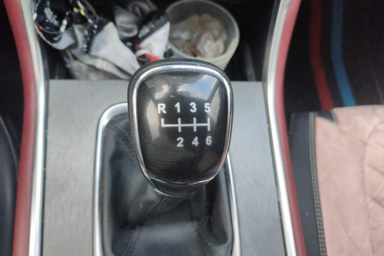 Used CHANGAN CS75 2022 Blue Whale Edition 1.5T Manual Elite Model Gear Lever