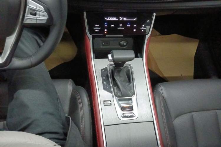 Used CHANGAN CS75 2022 Blue Whale Edition 1.5T DCT Luxury Model Gear Lever