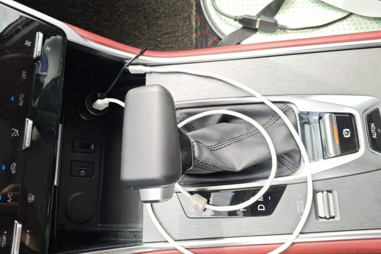 Used CHANGAN CS75 2022 Blue Whale Edition 1.5T DCT Prestige Model Gear Lever