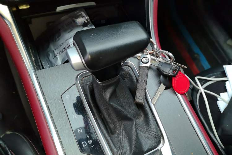 Used CHANGAN CS75 2022 Blue Whale Edition 1.5T DCT Luxury Model Gear Lever