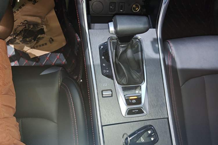 Used CHANGAN CS75 2022 Blue Whale Edition 1.5T DCT Prestige Model Gear Lever