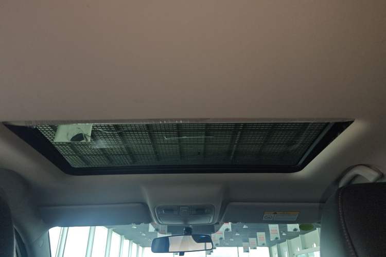 Used CHANGAN CS75 2022 Blue Whale Edition 1.5T DCT Luxury Model Headliner