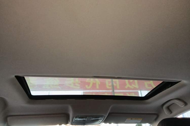 Used CHANGAN CS75 2022 Blue Whale Edition 1.5T DCT Luxury Model Headliner