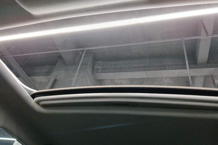 Used CHANGAN CS75 2022 Blue Whale Edition 1.5T DCT Luxury Model Headliner