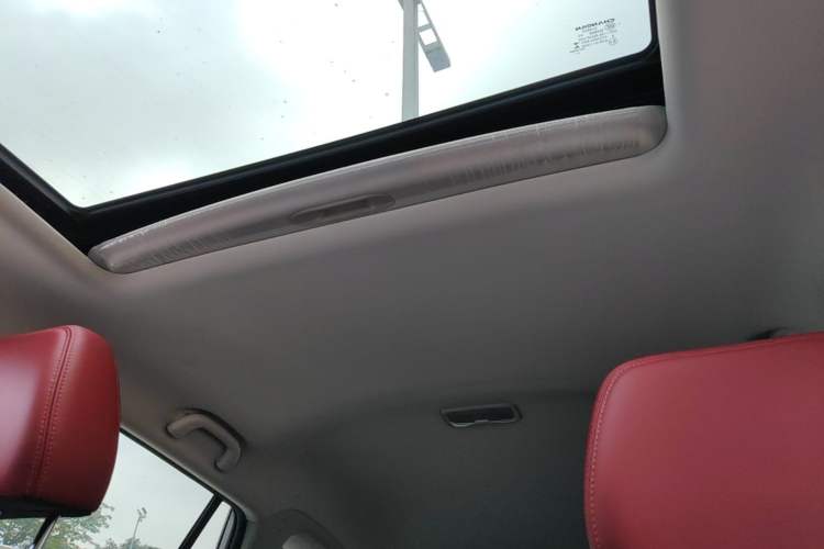 Used CHANGAN CS75 2022 Blue Whale Edition 1.5T DCT Luxury Model Headliner