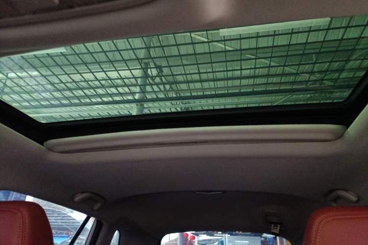Used CHANGAN CS75 2022 Blue Whale Edition 1.5T DCT Luxury Model Headliner